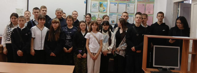 14 ноября 2025 г., в рамках  проекта "Кубанский Сокол -первый георгиевский кавалер среди авиаторов России", была проведена встреча с учащимися 9-11 классов МБОУ СОШ №20 им. Героя Советского Союза А. А. Лазуненко, села Новомихайловского Гулькевичского района, на которой Виктор Васильевич Озерский, член Союза писателей России, рассказал о своих произведениях, в том числе о новом романе "Мёртвая петля Ткачева" и его героях -первом авиадарме  В.М. 