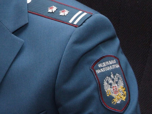 Сотрудников федеральной налоговой службы поздравляем с профессиональным праздником!