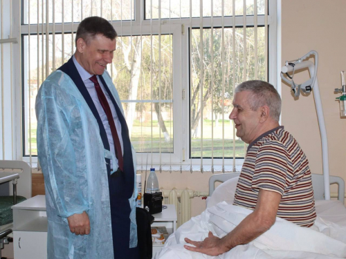Депутат ЗСК Виктор Васильевич Чернявский посетил бамовцев!