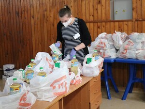 Более 400 семей Гулькевичского района получат продуктовые наборы 