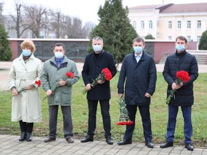 Светлая память погибшим в вооружённом конфликте в Чеченской республике