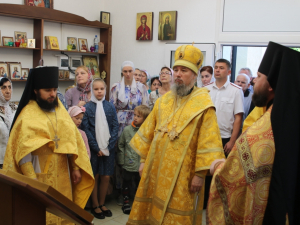 Божественная литургия в память о Святителе Луке Крымском
