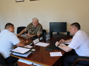 Глава района Александр Шишикин провёл выездной приём жителей села Пушкинского