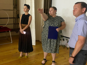 Депутат ЗСК Татьяна Очкаласова провела прием граждан в Гулькевичском районе