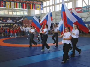В «Звёздном» стартовали Всероссийские соревнования по вольной борьбе среди девушек.