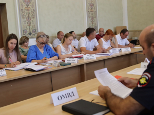 Готовность образовательных учреждений к новому учебному году обсудили на совещании при Губернаторе Краснодарского края .