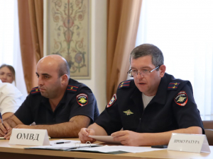 Готовность образовательных учреждений к новому учебному году обсудили на совещании при Губернаторе Краснодарского края .