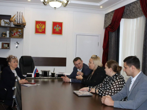 Александр Шишикин вместе со Светланой Юровой, провел рабочую встречу 