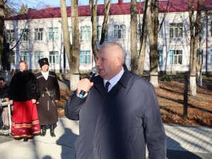В посёлке Кубань открылся новый сквер.