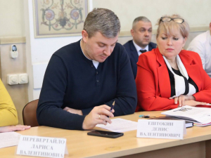 Сегодня Вениамин Кондратьев провел заседание постоянно действующего координационного совещания по обеспечению правопорядка, Антитеррористической комиссии и оперативного штаба.
