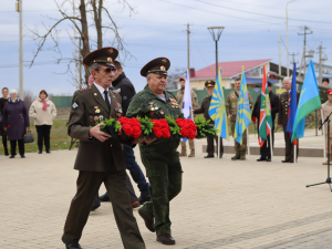 Памяти павших будьте достойны! 