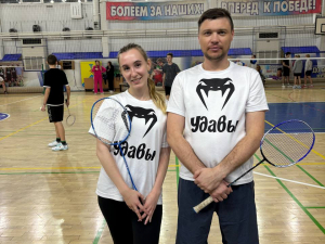 Вчера в СК «Звездный» прошел очередной этап XXIX районной спартакиады под девизом «За физическое и нравственное здоровье нации». Команды состязались в мастерстве игры в бадминтон.
