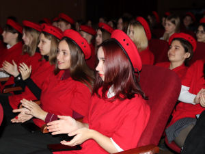 Сегодня в КДЦ «Лукоморье» состоялось мероприятие «Верю в вас, люди», посвященное памяти Николая Кондратенко. Поводом для этой встречи послужила краевая передвижная выставка «Верю в Вас, люди», которая открылась на территории района 3 февраля.