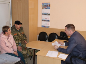 Александр Шишикин провел прием жителей в администрации района