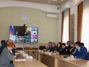 Сегодня прошло заседание Антитеррористической комиссии и Оперативного штаба региона под председательством Вениамина Кондратьева в режиме ВКС. 