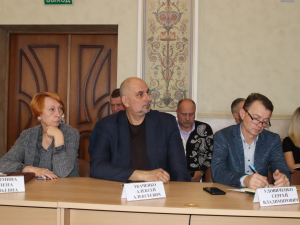 Сегодня прошло заседание Антитеррористической комиссии и Оперативного штаба региона под председательством Вениамина Кондратьева в режиме ВКС. 