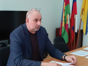 27марта в спортивном комплексе «Звёздный» прошло заседание коллегии отдела физической культуры и спорта под председательством начальника отдела спорта Алексея Алексеевича Ткаченко.