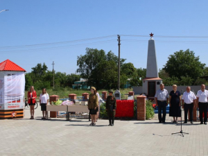 В селе Отрадо-Кубанском открыли стену Памяти