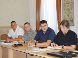 Сегодня Елена Салмина провела совещание по вопросу подготовки к осенне-зимнему периоду. 