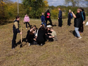 НКО Союз СОТОС Красносельский, В рамках экологического проекта «Озеро Палашка», реализованного при поддержке гранта губернатора Кубани, учащиеся МБОУ СОШ № 16 провели благоустройство прибрежной территории.