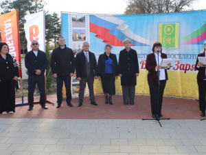 В посёлке Венцы открыли семейный сквер