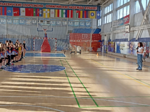 20 ноября на базе спортивного комплекса "Звездный" юные легкоатлеты, воспитанники тренера-преподавателя Натальи Петровны Ясницкой приняли участие в сдаче норм Всероссийского физкультурно-спортивного комплекса "Готов к труду и обороне". 