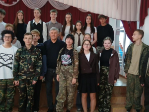 17 ноября прошла  встреча писателя Виктора Васильевича Озерского со старшеклассниками МБОУ СОШ 2 была особенно тёплой. 