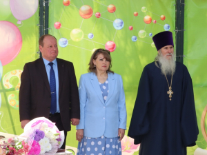 Праздник Последнего звонка прошел в в СОШ № 17 с. Отрадо-Ольгинского