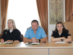Заседание районной комиссии по делам несовершеннолетних