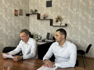  🏛 Сегодня состоялась важная рабочая встреча, направленная на повышение доступности государственных и муниципальных услуг для жителей Гулькевичского района!