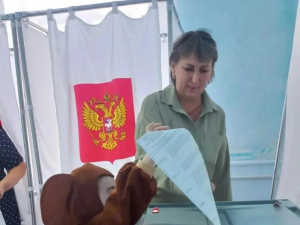 Сегодня на избирательном участке было особенно уютно.